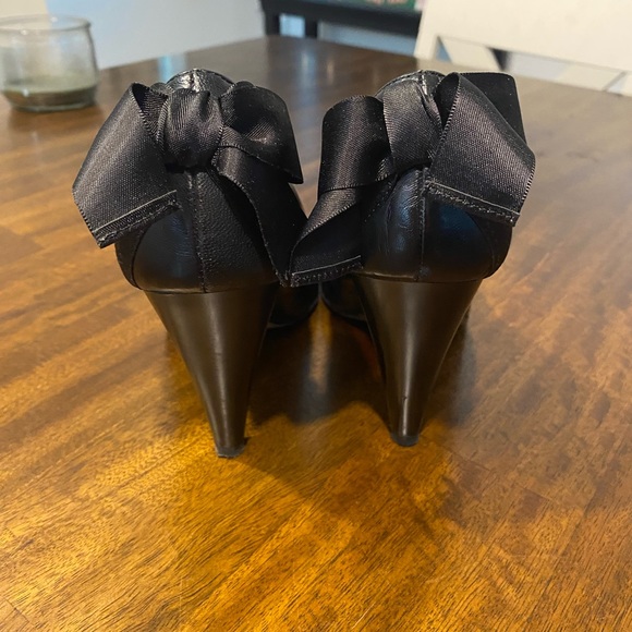 FORNARINA Black Leather Round Toe Back Bow Pumps Size 38 - Picture 4 of 10